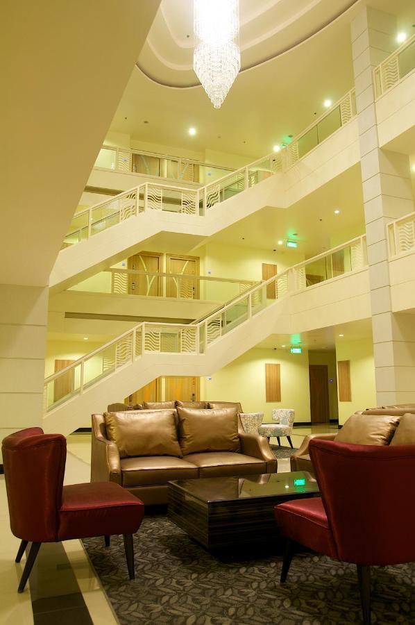 Jolly Suites&Spa Petkasem Haōhng Khēm Zewnętrze zdjęcie
