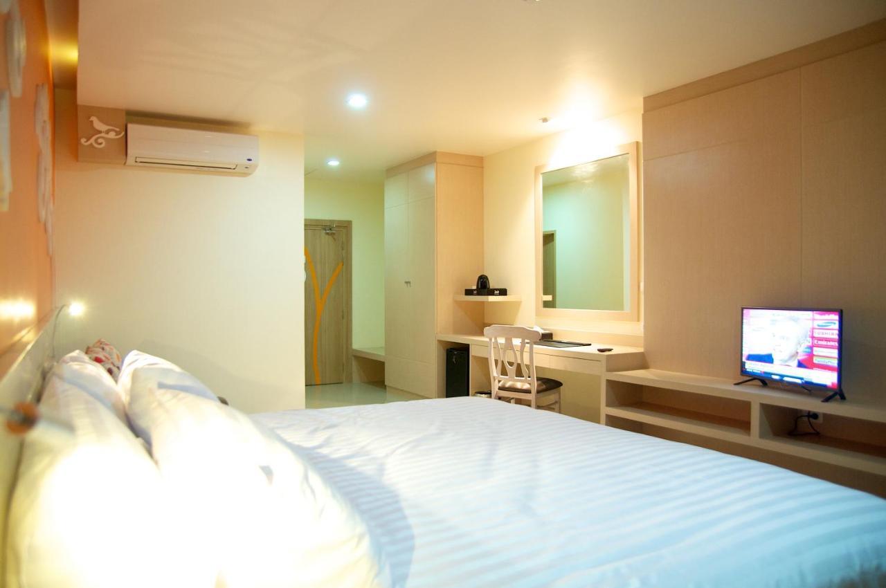 Jolly Suites&Spa Petkasem Haōhng Khēm Zewnętrze zdjęcie