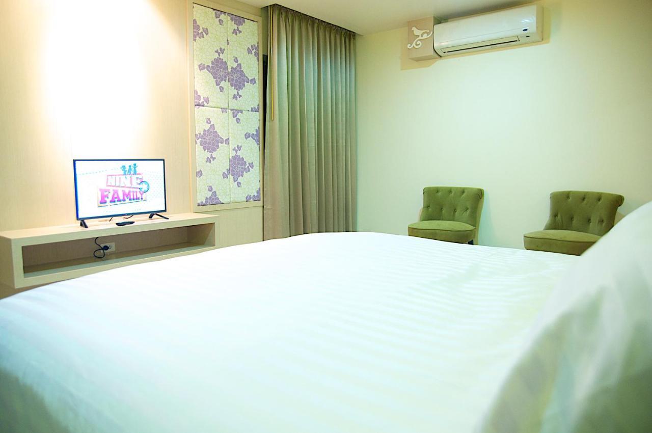 Jolly Suites&Spa Petkasem Haōhng Khēm Zewnętrze zdjęcie